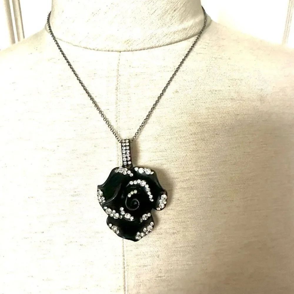 Black rose rhinestone pendant necklace